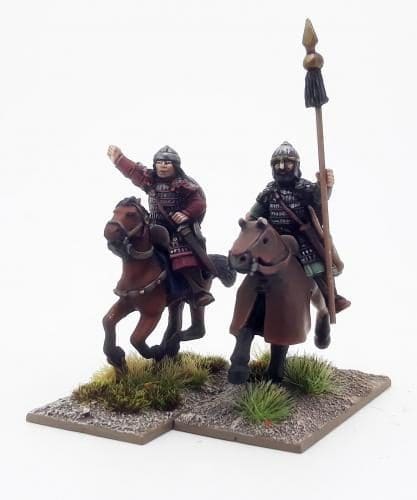 GB AVR02 Avar Yound Chief and Standard Bearer - BADGER GAMES