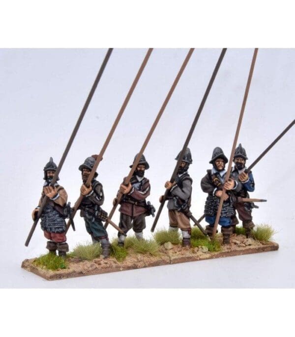 Armoured Pikemen, pike at 45º