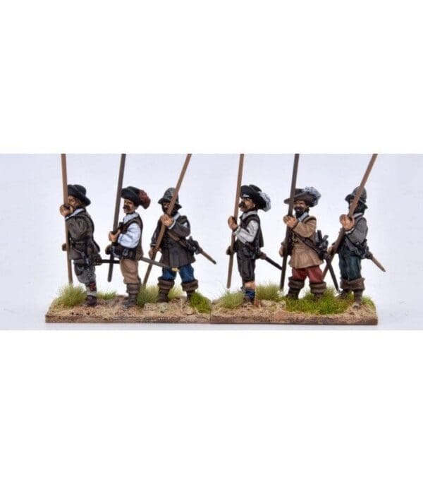 1898 TE06 Unarmoured pikemen, pike at 45º - Image 3